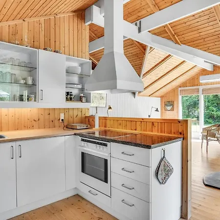 2 Bedroom Pet Friendly In Feriehus *