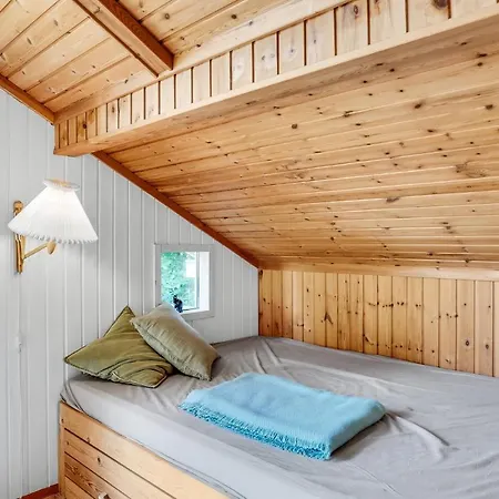 Feriehus 2 Bedroom Pet Friendly In