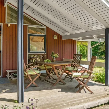 2 Bedroom Pet Friendly In Græsted