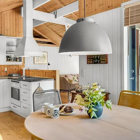 2 Bedroom Pet Friendly In Græsted